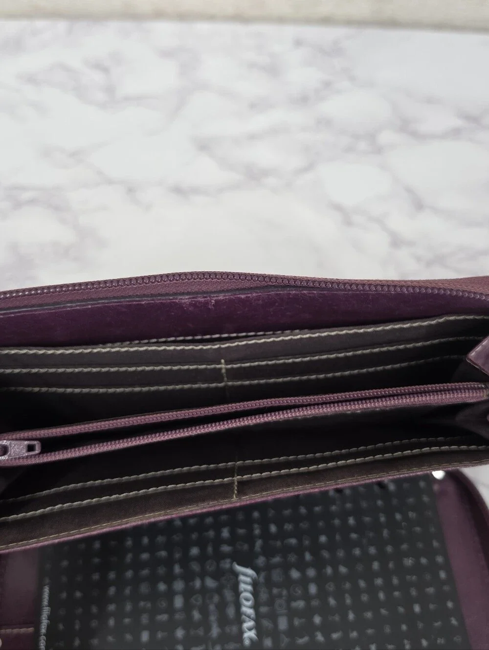 Filofax Leather Organizer Binder Zip Wallet in Deep Plum Purple Agenda - Picture 8 of 13